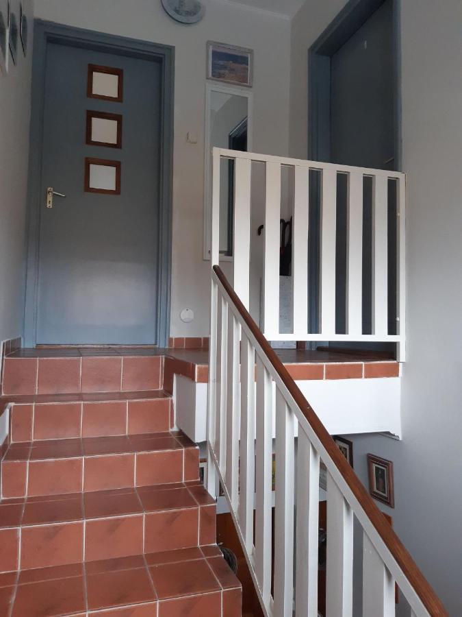 Nora Apartman Gyula Esterno foto